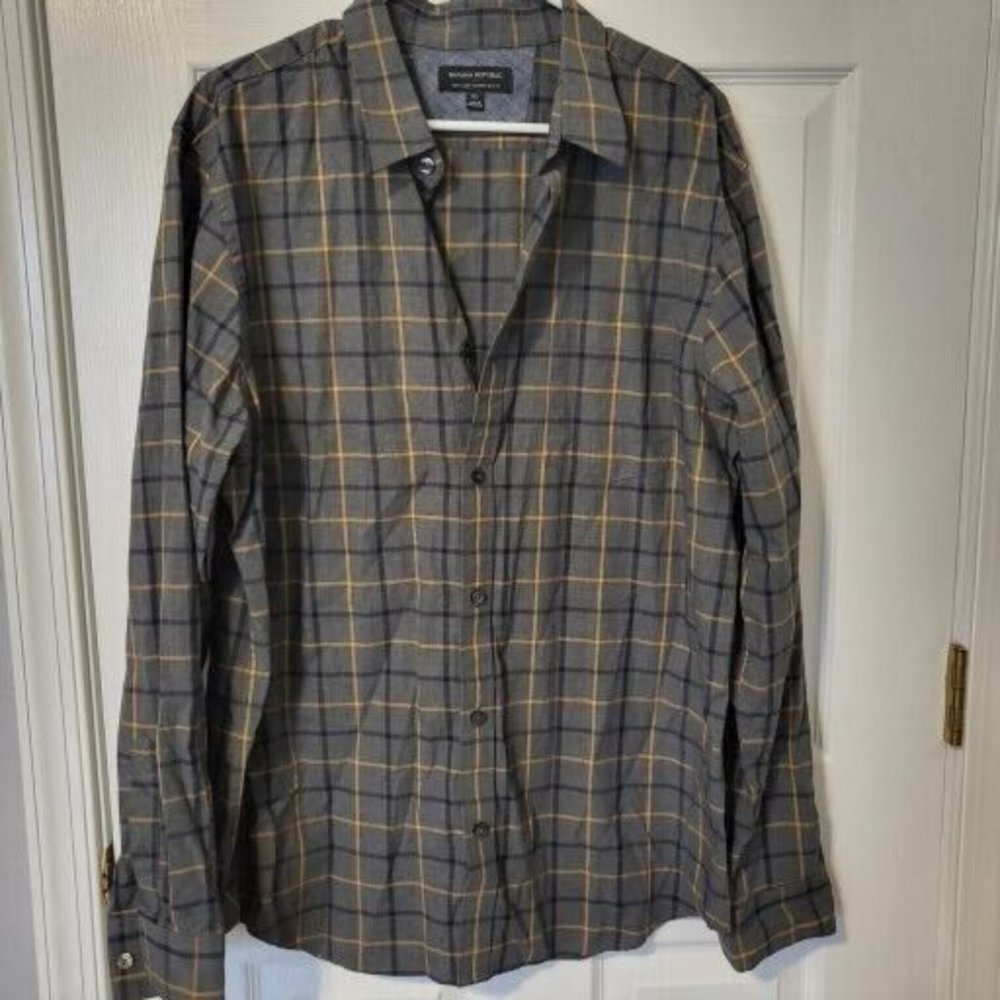 Banana Republic Men's Tailored Slim Fit Button Down Long Sleeve Shirt, Size XL